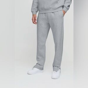 BoohooMAN Regular Fit Split Hem Sweatpants in Gray Marl
